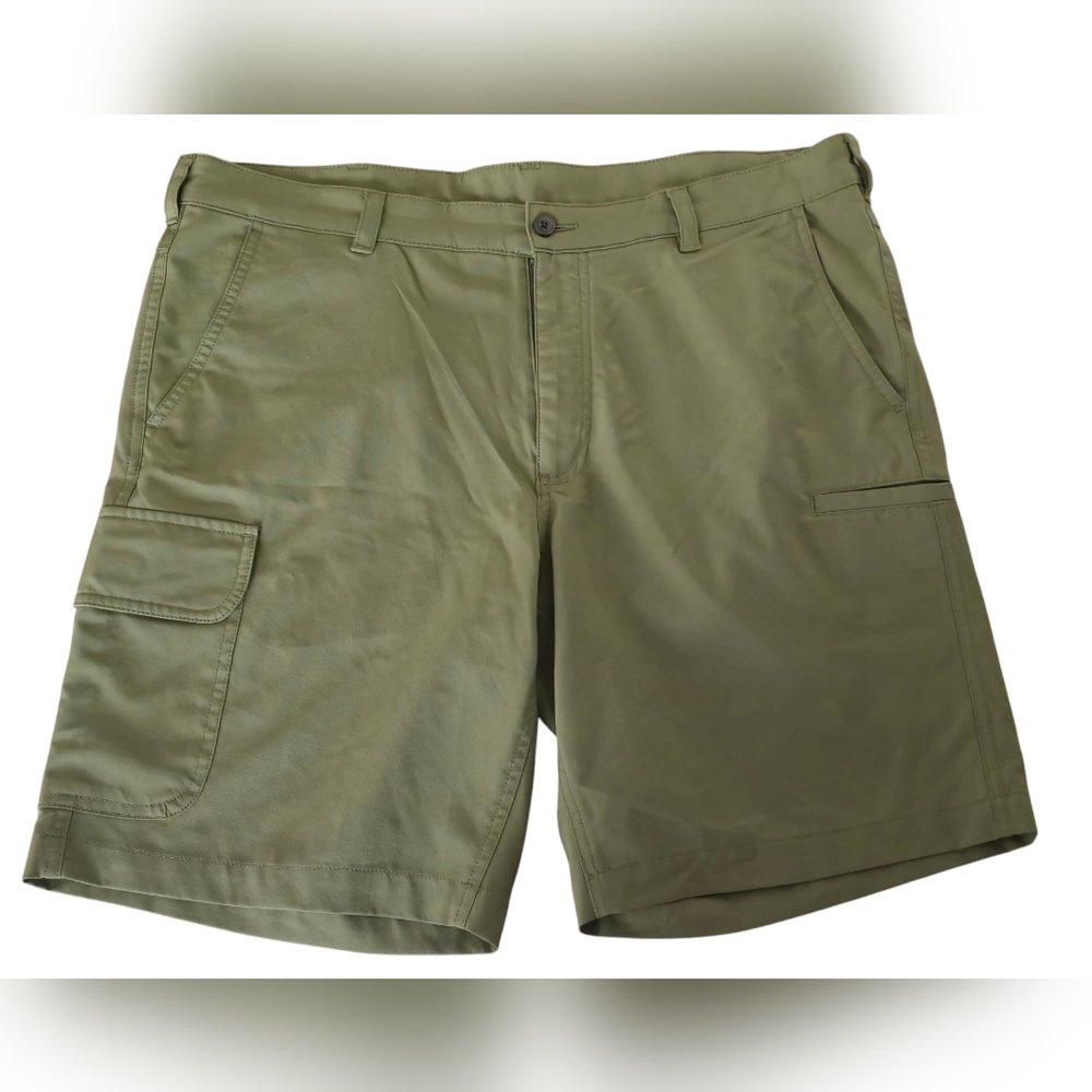 PGA Tour Pro Series Golf Shorts Men's Size 36 Green